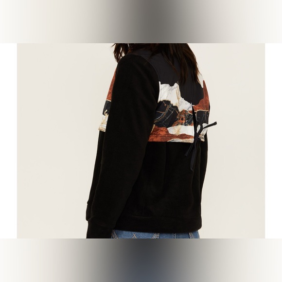 HOOEY WOMEN'S LANDSCAPE PRINT TECH FLEECE JACKET - Picture 3 of 3